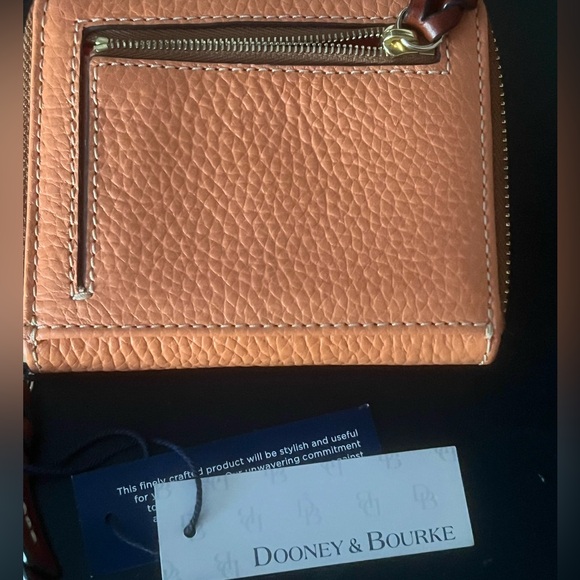 Pebble Grain Small Zip Around - Picture 5 of 5